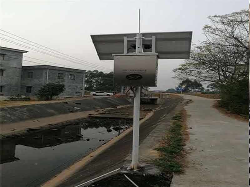 太陽(yáng)能供電超聲波液位計(jì)測(cè)河道水位